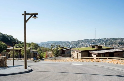 Kfardebian Apartamento | 1 BD Chalet- RedRock
