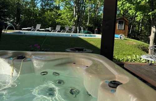 Moncton Apartamento | 1 bdrm apartment in our home- minutes from Moncton and Shediac - outdoor oasis