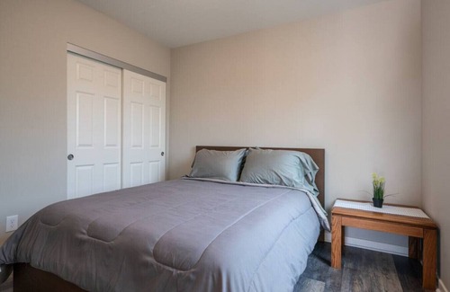 Glendora Casa | 1 BDRM Guest House. Private Entrance and Parking