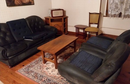 Saint-Pierre-la-Bourlhonne Casa | 1 Bedroom Private vacation home in Saint-Pierre-la-Bourlhonne