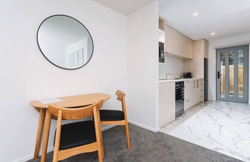 Addington Casa | 1 Bed Central City Fringe Deluxe w/Carpark