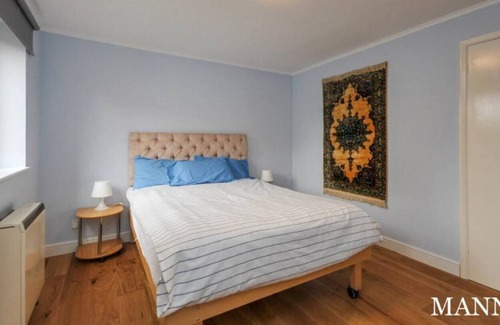 Lewisham Apartamento | 1 bed flat close to DLR station with free parking and wifi
