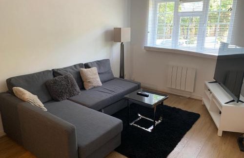 Copers Cope Apartamento | 1 bed Flat Service Apartment Beckenham with Free Parking