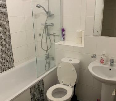 Copers Cope Apartamento | 1 bed Flat Service Apartment Beckenham with Free Parking