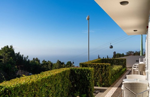 Monte Apartamento | 1-bed Garden Apt 3 in character Babosas Village
