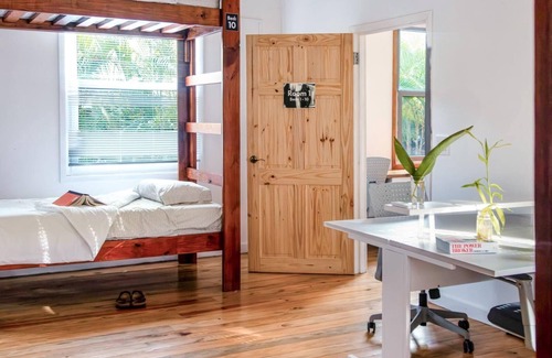 Crawfish Rock Hotel | 1 Bed in a Shared Room in Beta Hostel (2)