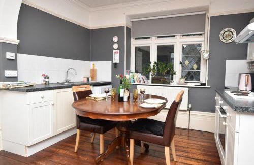 Goodwick Casa | 1 Bed in Goodwick FB158