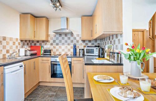 Crynant Casa | 1 Bed in Gower 52906