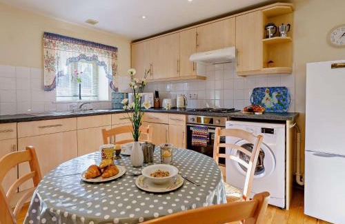 Pont-ar-gothi Casa | 1 Bed in Nantgaredig 51499