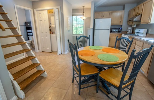 Michigan City Casa | 1 Bed + Loft in Resort - Pool, Fishing, Lake Access