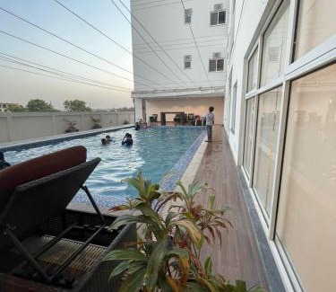 Lahore Apartamento | 1 Bed Luxury Apartment with pool gym and cinema
