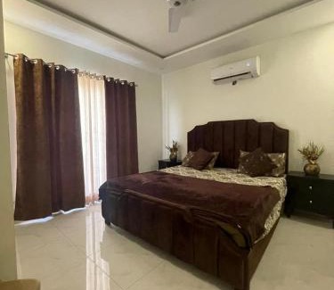 Lahore Apartamento | 1 Bed Luxury Apartment with pool gym and cinema
