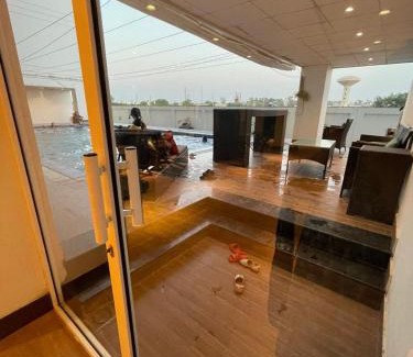 Lahore Apartamento | 1 Bed Luxury Apartment with pool gym and cinema