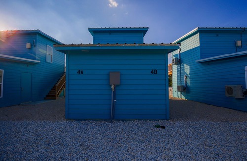 Canyon Lake Casa | 1 Bed | Private Waterfront Tiny Home on Canyon Lake | 4B, Private Waterfront Tiny Home on Canyon Lak