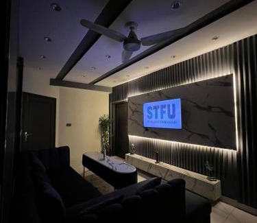 Gulberg Apartamento | 1 Bed room apartment in Lahore