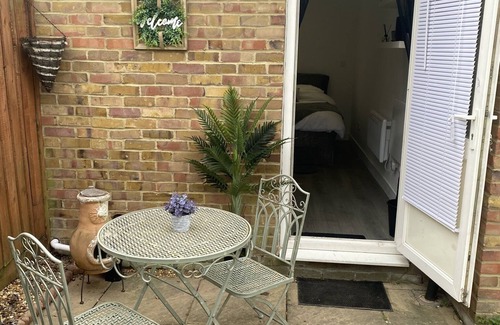 Hillingdon East Apartamento | Beautiful 1-Bed Studio in Uxbridge, London