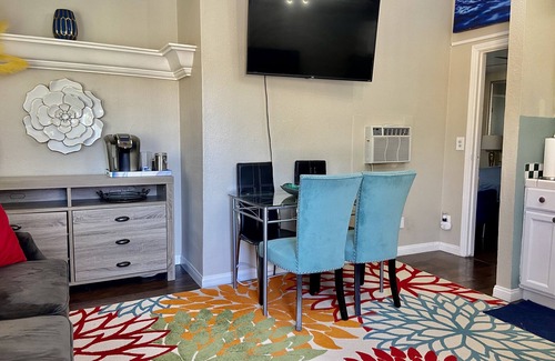 Spring Valley Condominio | 1 Bedroom 1 Bath 5 minutes drive to The Strip ,Pet Friendly unit 5
