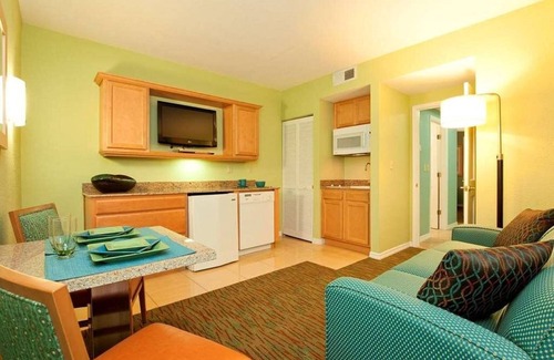 Kissimmee Complejo | 1 Bedroom/1 Bath Suite Just 10 Mins from Disney World!