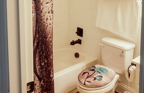 Fort Worth Casa | 1 bedroom, 1 bathroom in a house