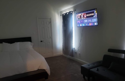 Fort Worth Casa | 1 bedroom, 1 bathroom in a house