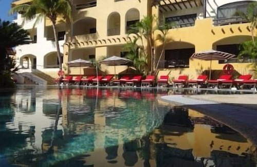 Los Cabos Hotel | 1 BEDROOM, 2 BEDS, SLEEPS 4, ON MARINA-GREAT VIEWS