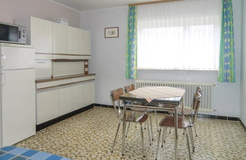 Hosingen Apartamento | Alojamiento de 1 habitaciones en Rodershausen