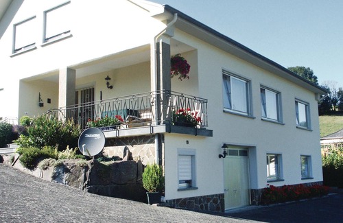 Hosingen Apartamento | Alojamiento de 1 habitaciones en Rodershausen