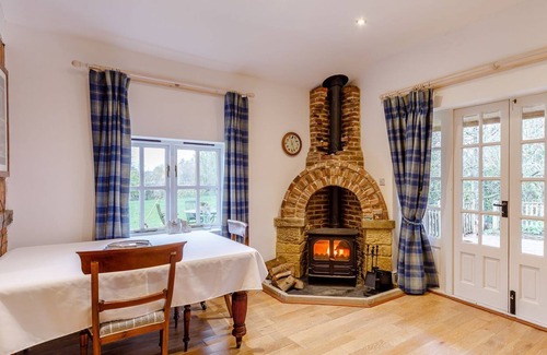 Crawcrook Cabaña | 1 bedroom accommodation in Kirkley, Near Ponteland