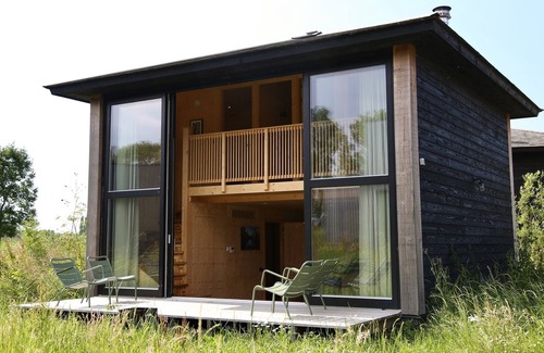 Nieuw-West Cabina | 1 bedroom accommodation in Amsterdam