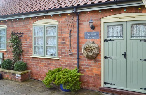 Grimsby Cabaña | 1 bedroom accommodation in Tetney, near Cleethorpes