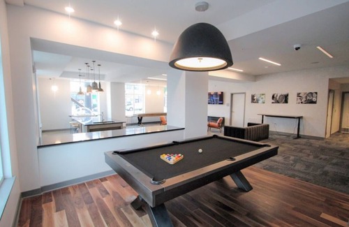 Speedway Apartamento | 1-bedroom apartment, 5 miles from Downtown Indianapolis