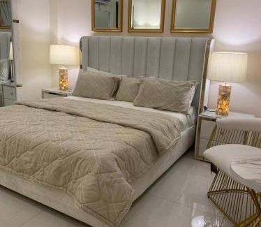 Bahria Town Apartamento | 1 Bedroom Apartment Designer Furnished Diamount-10