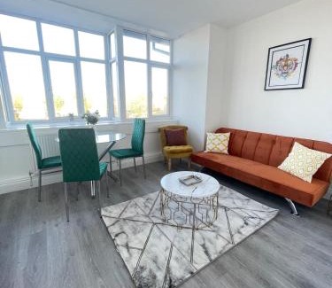 Flitwick Apartamento | 1 Bedroom Apartment - Flitwick - Contractor Friendly - Tourist Ready - Full Kitchen - WiFi - Smart TV - Sofa Bed - FREE Parking - Ideal for Short or Long Stays