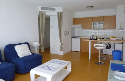 La Rochelle City Centre Apartamento | 1-bedroom apartment, south-facing terrace, swimming pool, parking space