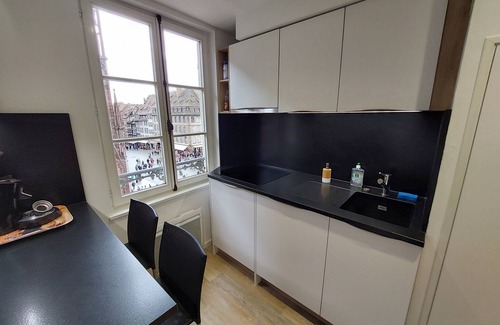 Historic Center Apartamento | Apartamento de 1 habitación 45m2 Place de la Cathédrale Centre-ville Strasbourg