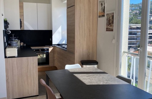 California - Pezou Apartamento | 1 Bedroom Apartment in Cannes