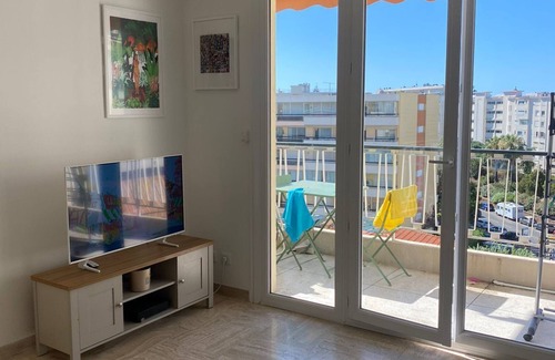 California - Pezou Apartamento | 1 Bedroom Apartment in Cannes