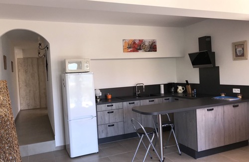 Propriano Apartamento | Apartamento de 1 dormitorio en villa, tranquilo, vista al mar, cerca de playas y centro de la ciudad