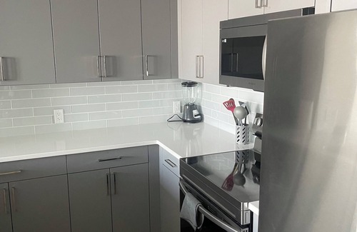 Secaucus Apartamento | 1-bedroom apartment in Secaucus with office space WiFi, fitness room, AC