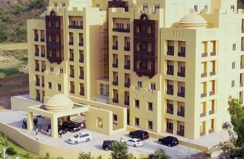 Rawalpindi Apartamento | 1 Bedroom Apartment with Golf Course Views