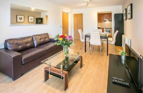 Grand Canal Dock Apartamento | 1 Bedroom Apartment With Balcony In Dublin 2