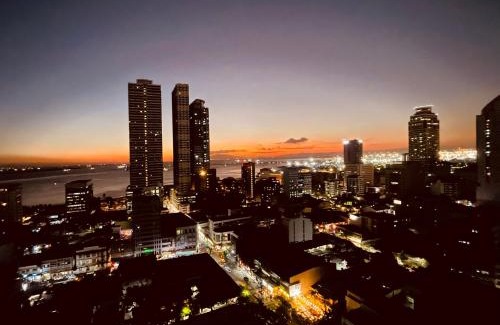Barangay 670 Apartamento | 1 Bedroom Bayview Condo near SLMEC & US Embassy