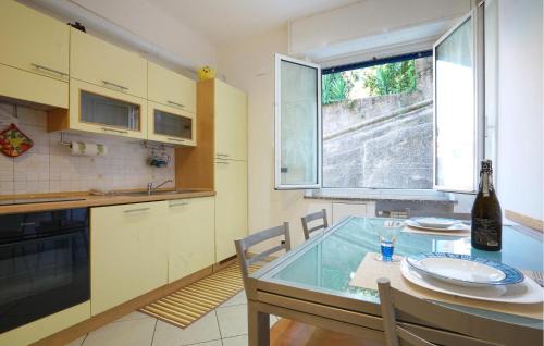 Bolzaneto Apartamento | 1 Bedroom Beautiful Apartment In Genova