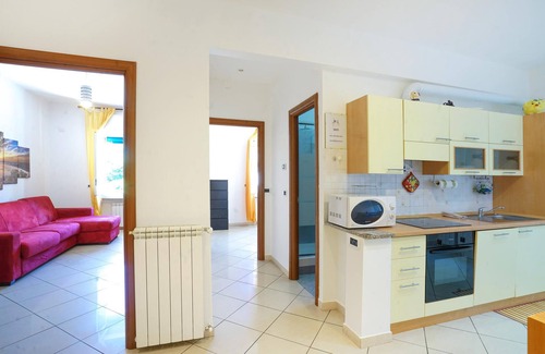 Bolzaneto Apartamento | Hermoso apartamento de 1 dormitorio en.