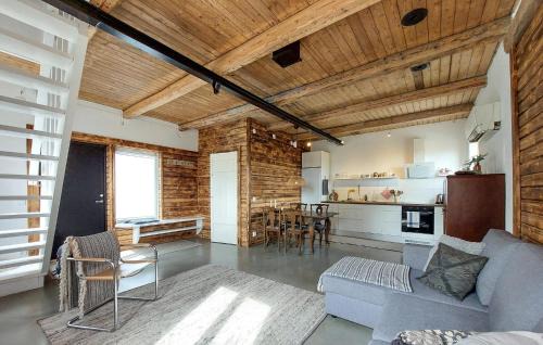 Hasslunda Apartamento | 1 Bedroom Beautiful Apartment In Vallåkra