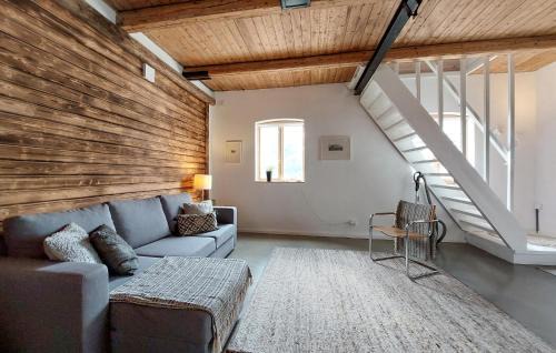 Hasslunda Apartamento | 1 Bedroom Beautiful Apartment In Vallåkra