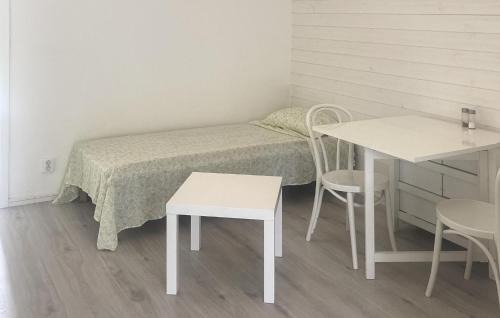 Upplands-Bro Municipality Casa | 1 Bedroom Beautiful Home In Bro