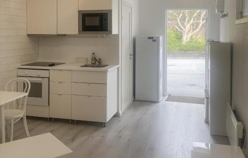 Upplands-Bro Municipality Casa | 1 Bedroom Beautiful Home In Bro