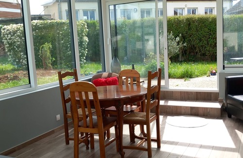 Calvaire Saint-Pierre Cama Y Desayuno | 1 Bedroom Bed & breakfast in Caen