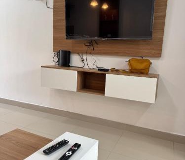 Santa Cruz Apartamento | 1 bedroom apt in country club